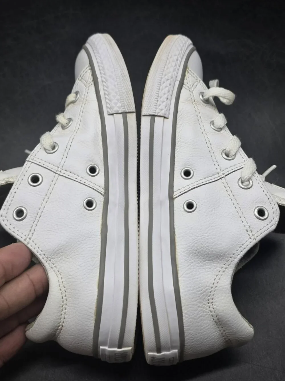 Converse All Star Shoes Kids Size 3 White Madison Low Top Sneakers 654220C